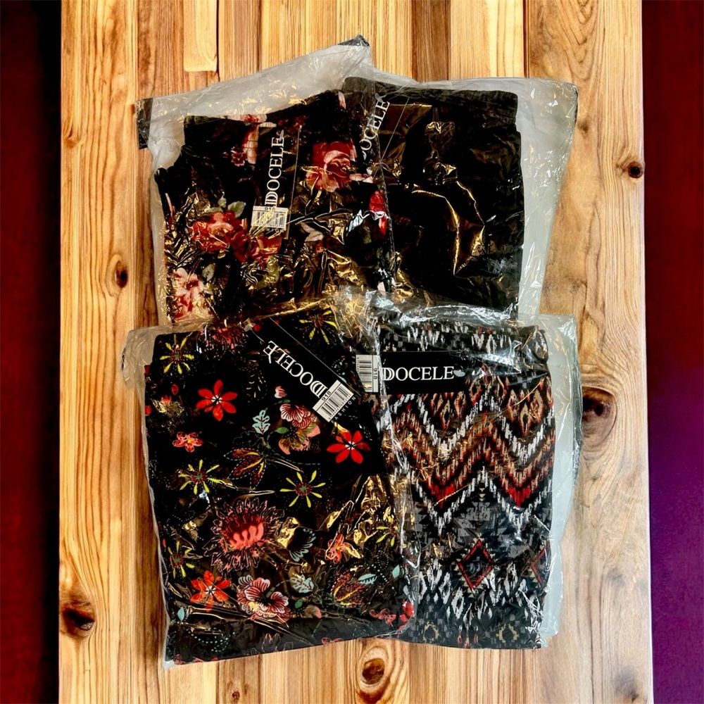 #44 DOCELE Women's Patterned Leggings - Black and Multicolor